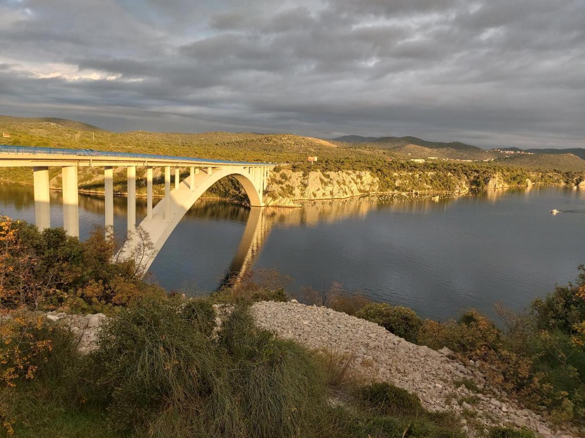 Apartman Arija Vodice Bagian luar foto