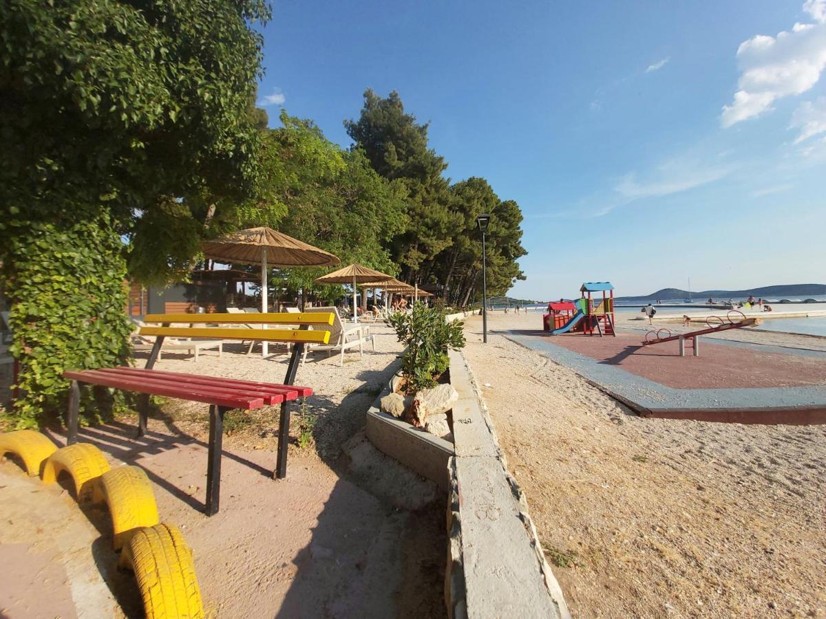 Apartman Arija Vodice Ruang foto
