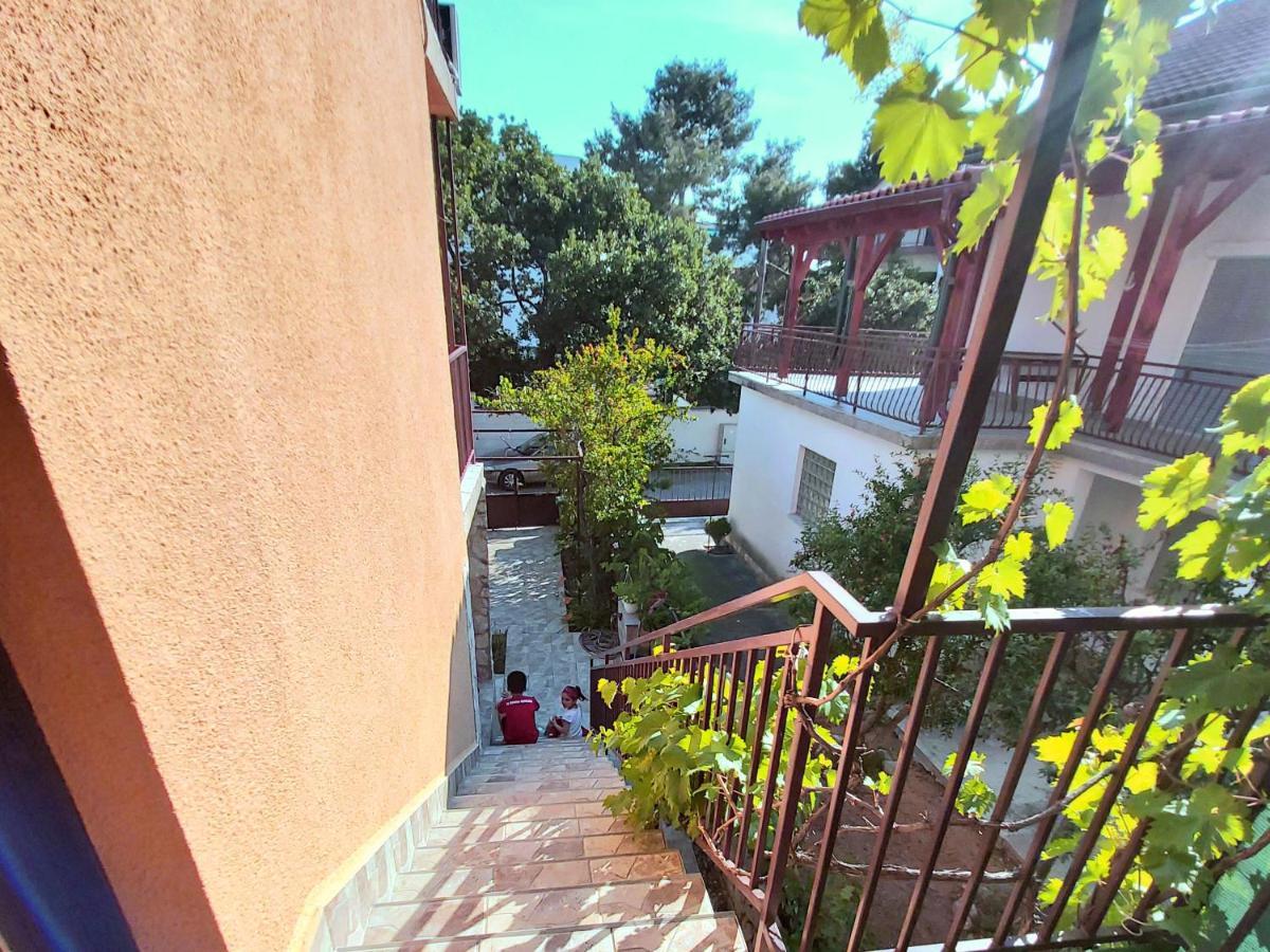 Apartman Arija Vodice Bagian luar foto
