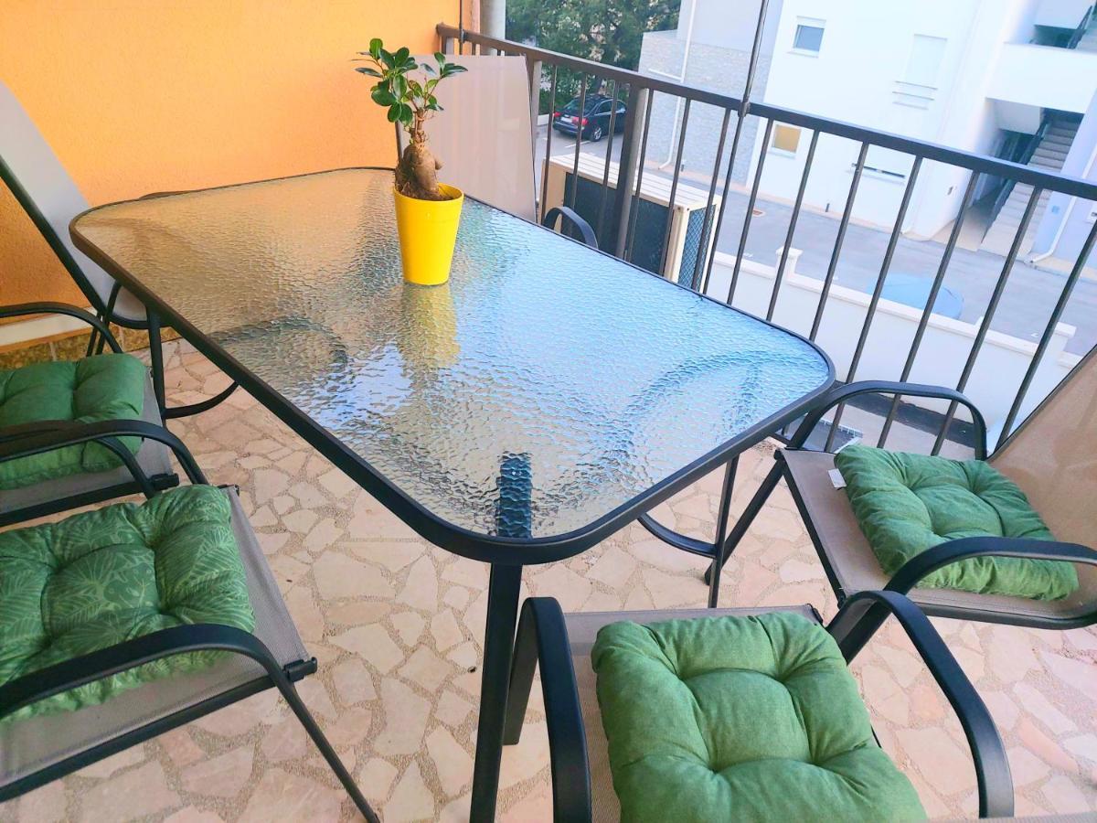 Apartman Arija Vodice Bagian luar foto