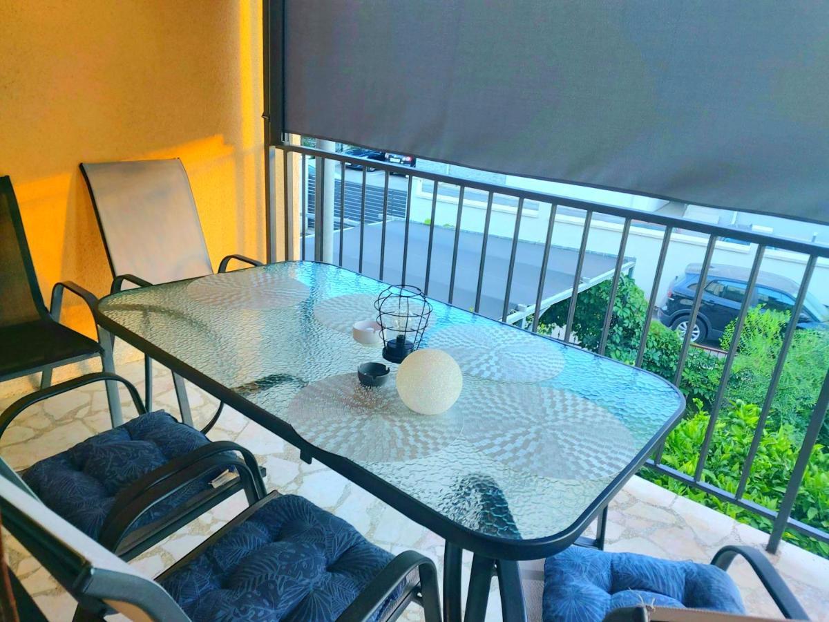 Apartman Arija Vodice Ruang foto