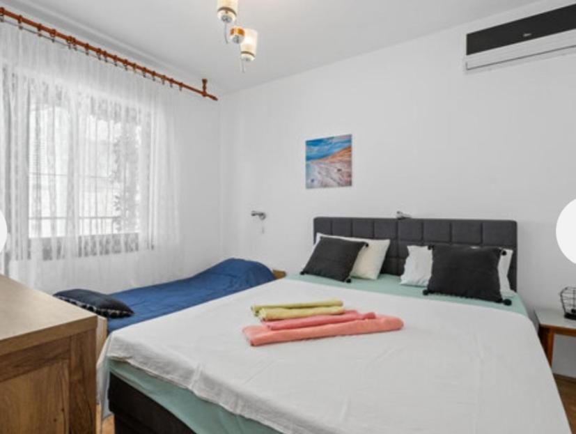 Apartman Arija Vodice Bagian luar foto