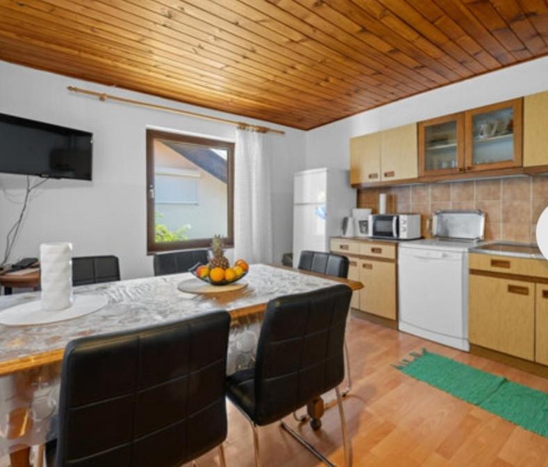 Apartman Arija Vodice Bagian luar foto